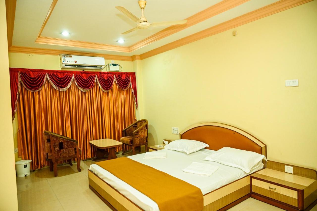 فندق S S Residency Padubidri المظهر الخارجي الصورة